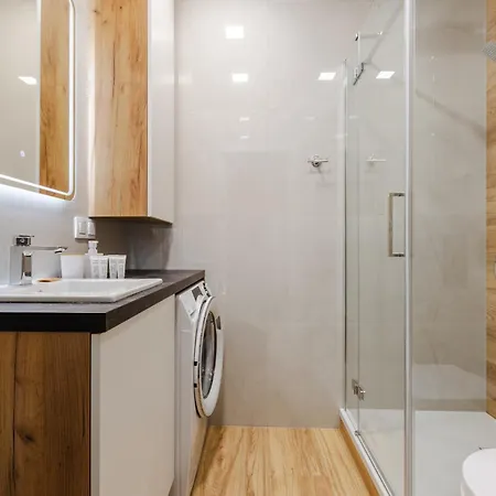 아파트 Old Town Elegant By Bookinghost