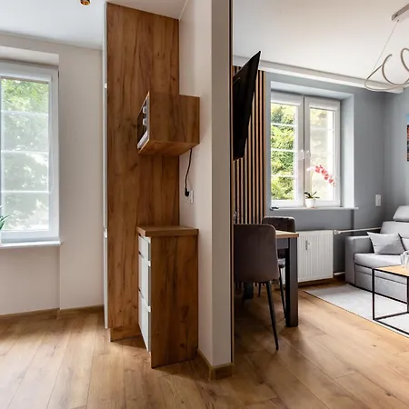 Old Town Elegant By Bookinghost *