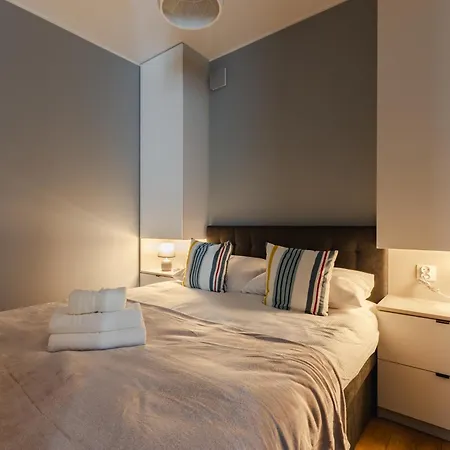 Apartamento Old Town Elegant By Bookinghost