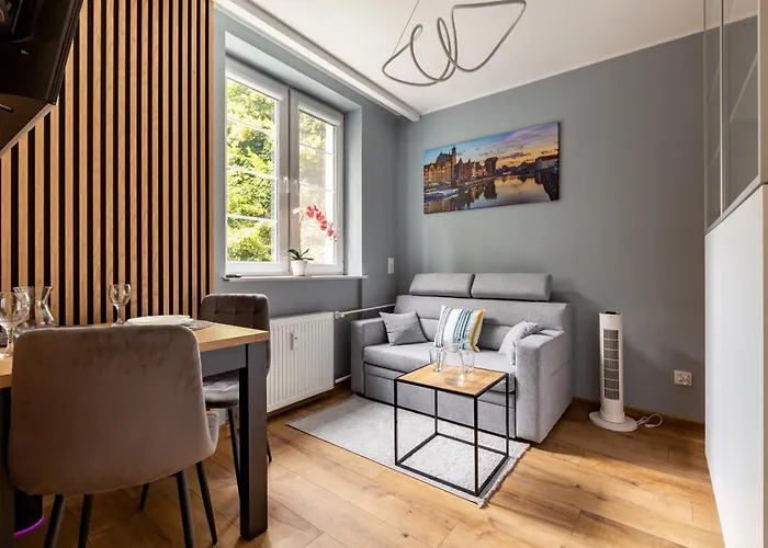 Old Town Elegant By Bookinghost