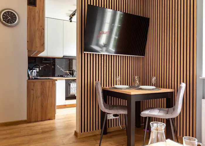 Apartment Old Town Elegant By Bookinghost